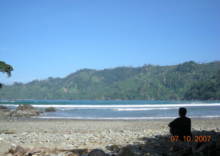 Pantai Lenggoksono, Malang. Satu Kawasan Yang Memiliki Tiga Pantai Sekaligus