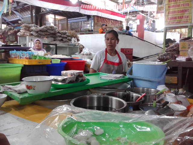 Dawet Telasih Bu Dermi dan Pasar Gede Sebagai Destinasi “Baru” Wisata Kuliner di Solo